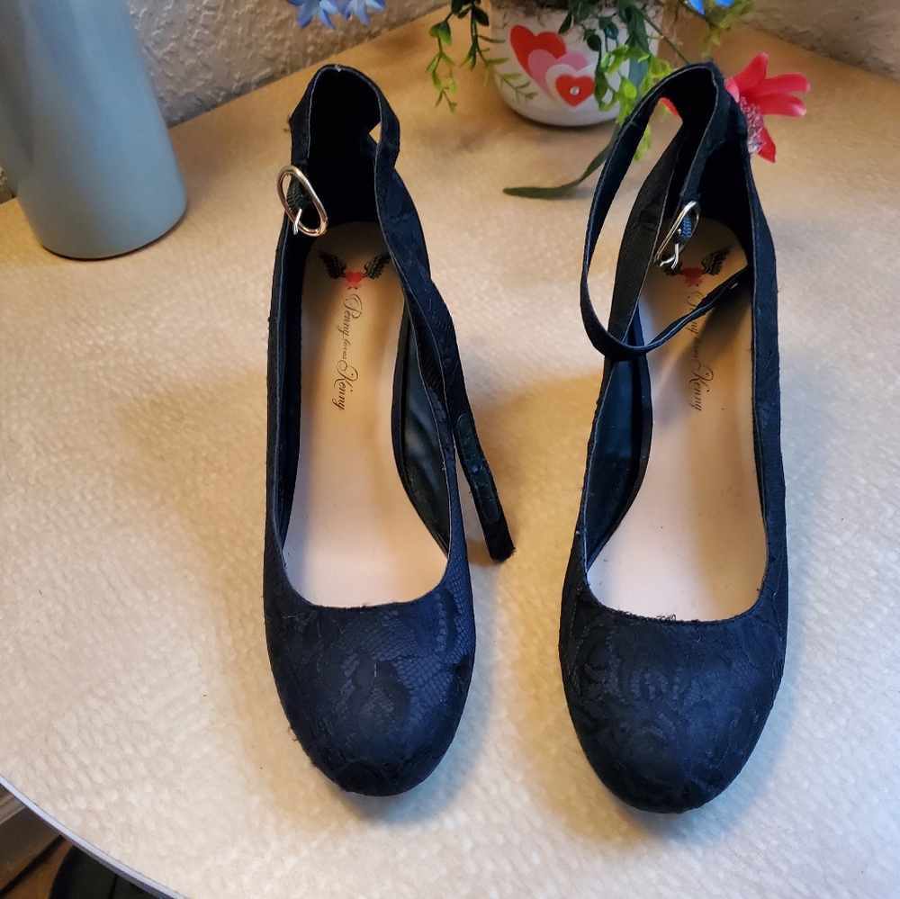 Women's Shoes